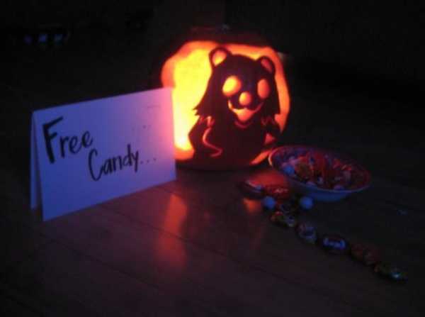 pedobear_pumpkin.jpg